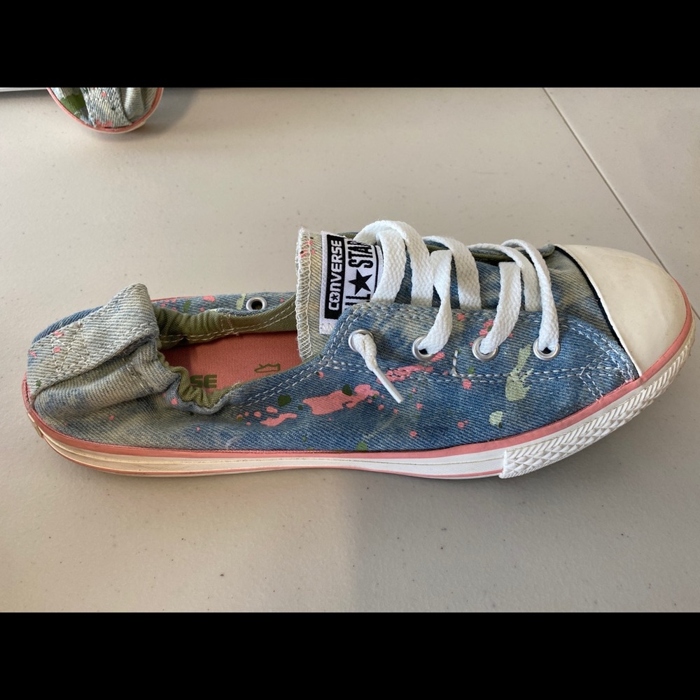 Converse paint splatter shoes